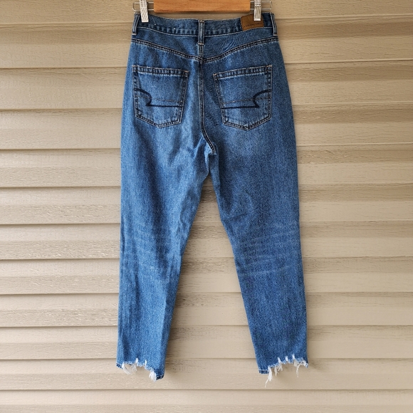 American Eagle distressed mom jeans size 2 - Picture 10 of 13